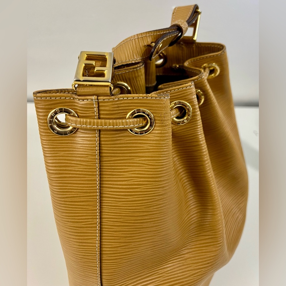 Fendi Epi‎ Bag - Picture 14 of 14